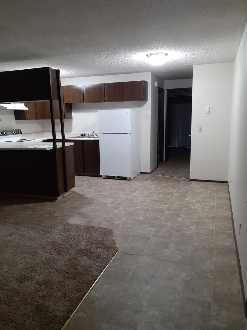 Tacoma Apartment: 301 S 84th Street