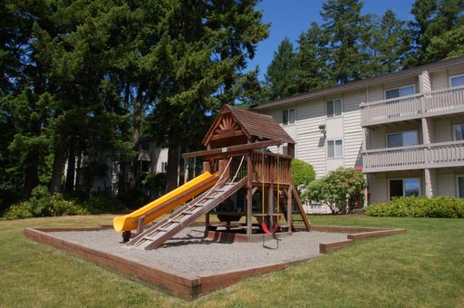 2510 Woods Drive, APT A
