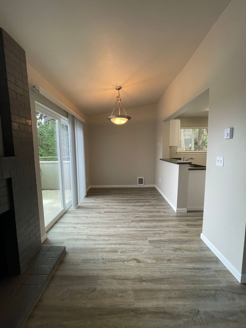 Gig Harbor Apartment: 6200 Soundview Dr.