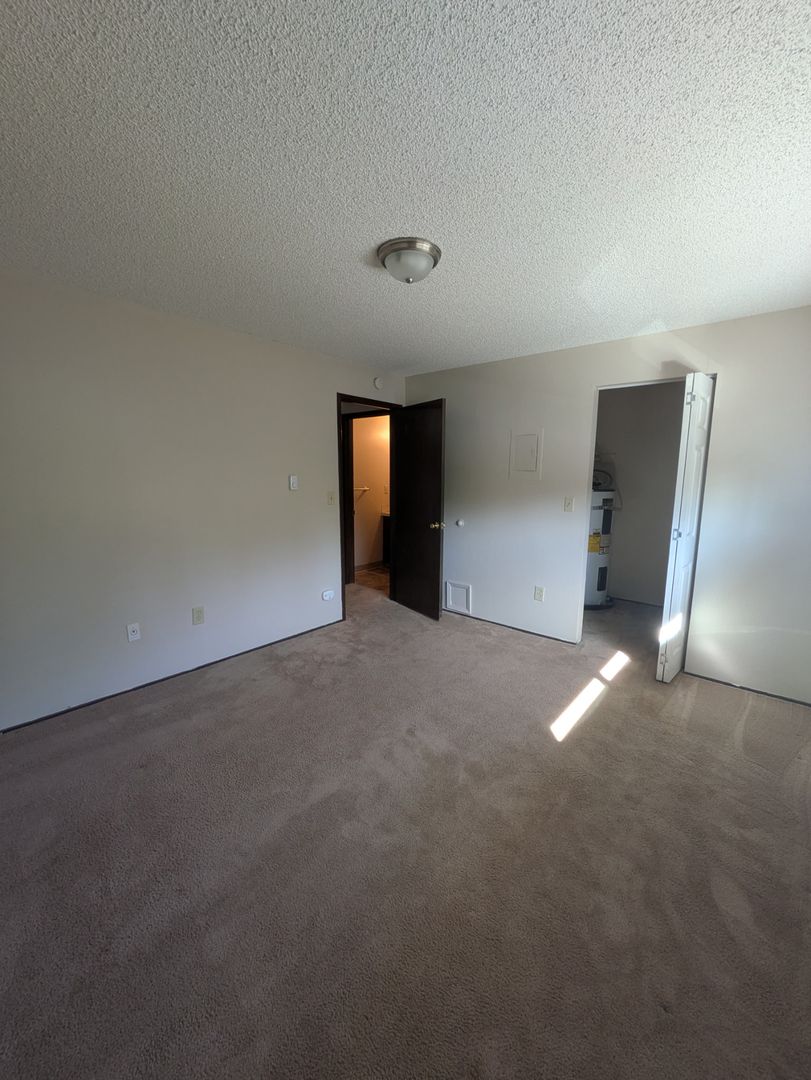 Tacoma Apartment: 402 North G Street