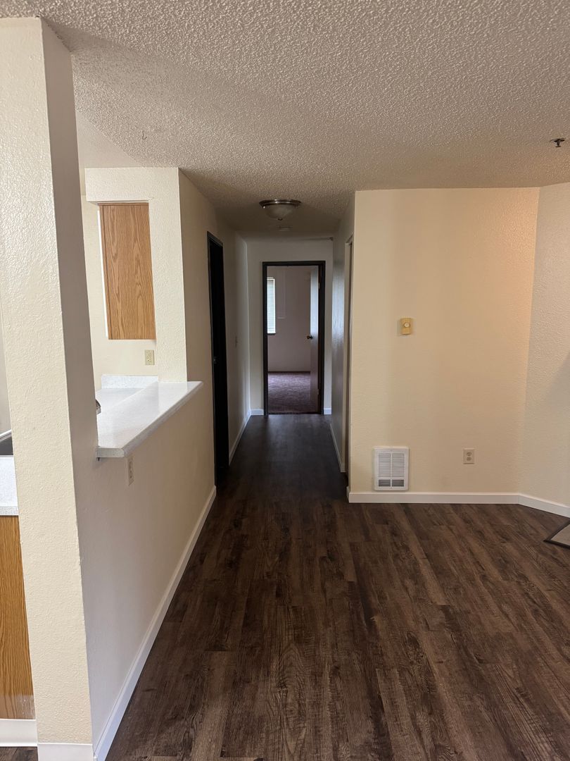 37th Street Apartments 3 of 3