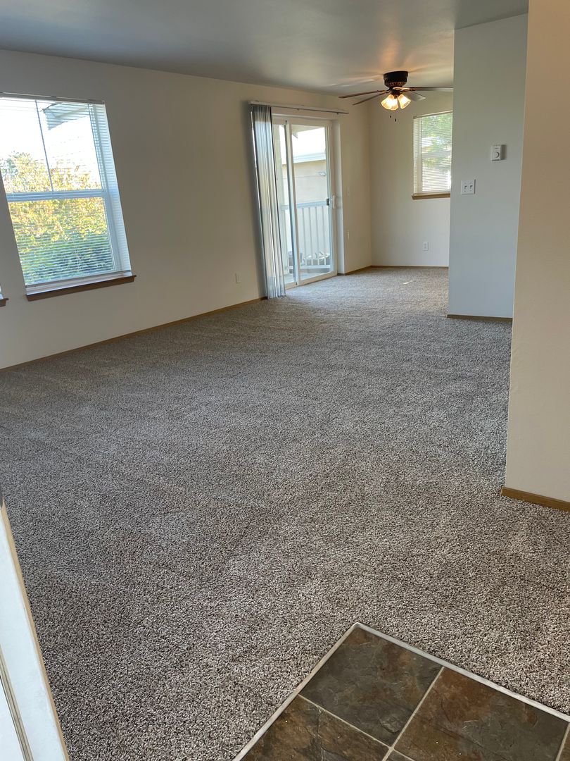 Tacoma Apartment: 1928 W Union Ave