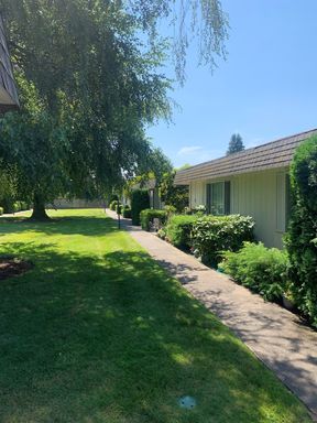 One-bedroom dowtown Puyallup! – photo 1