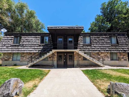 2 Bedroom 1 Bathroom Apartment on the Island