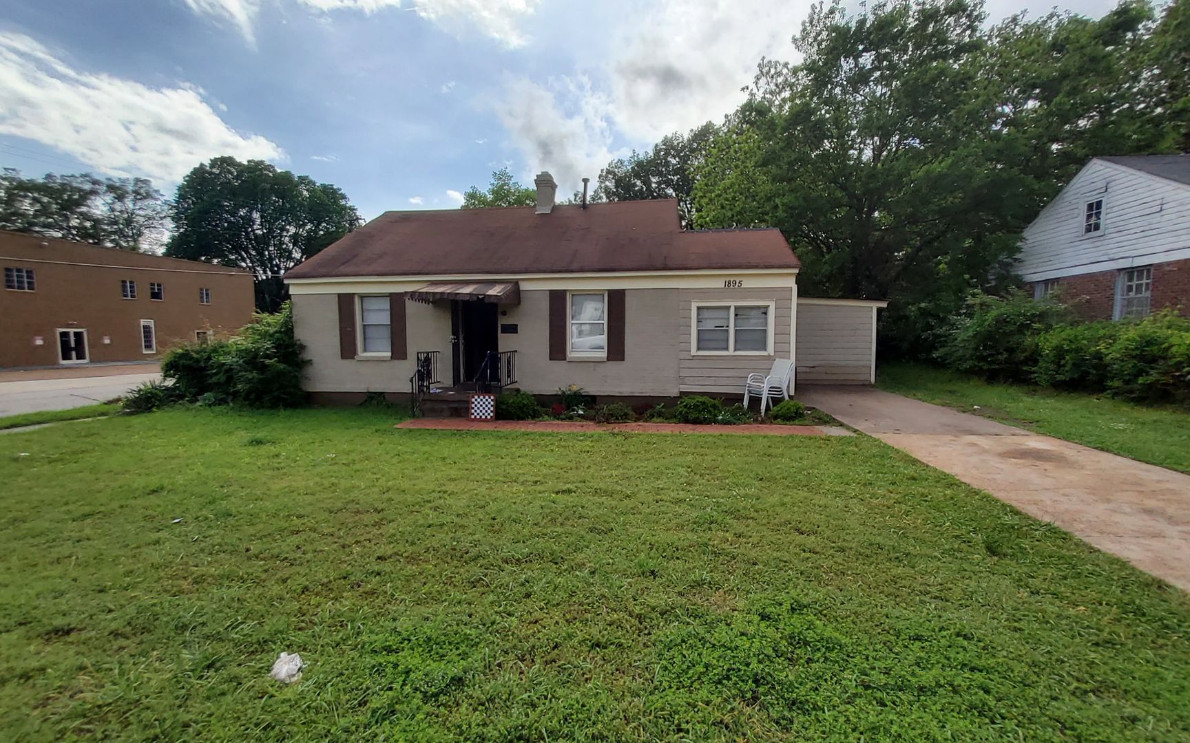 Memphis House: 1895 S Lauderdale St