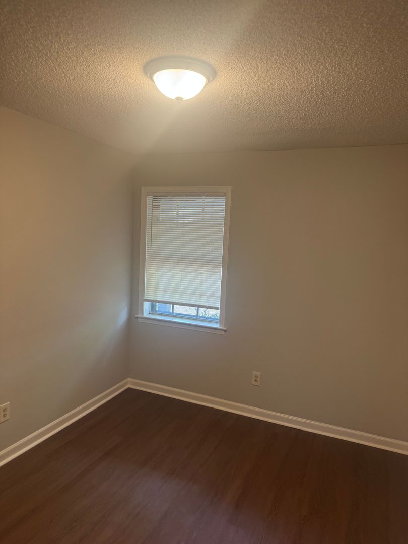 Memphis House: 4168 Cochese Rd