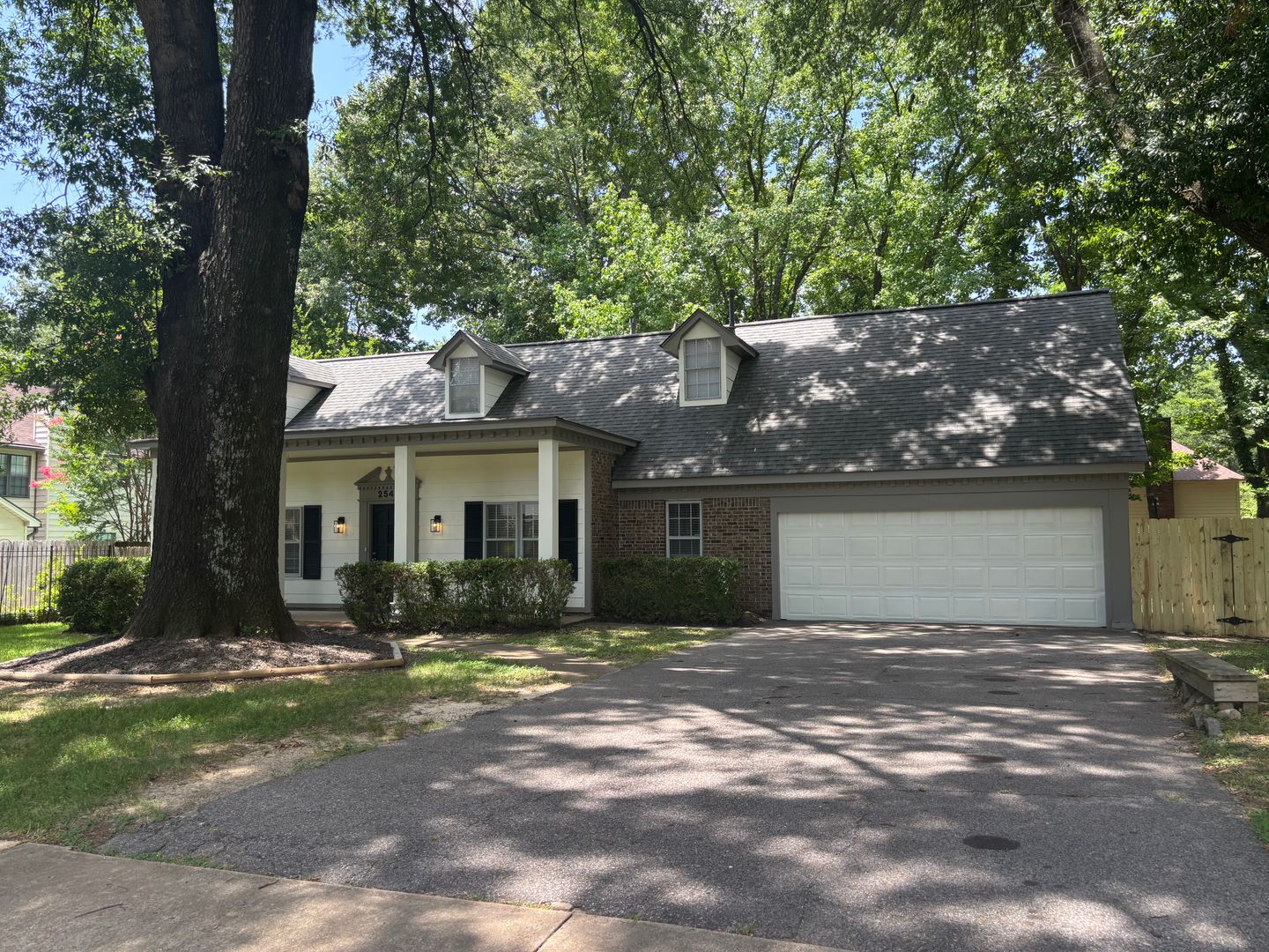 Bartlett House: 2541 Surrey Wood Dr
