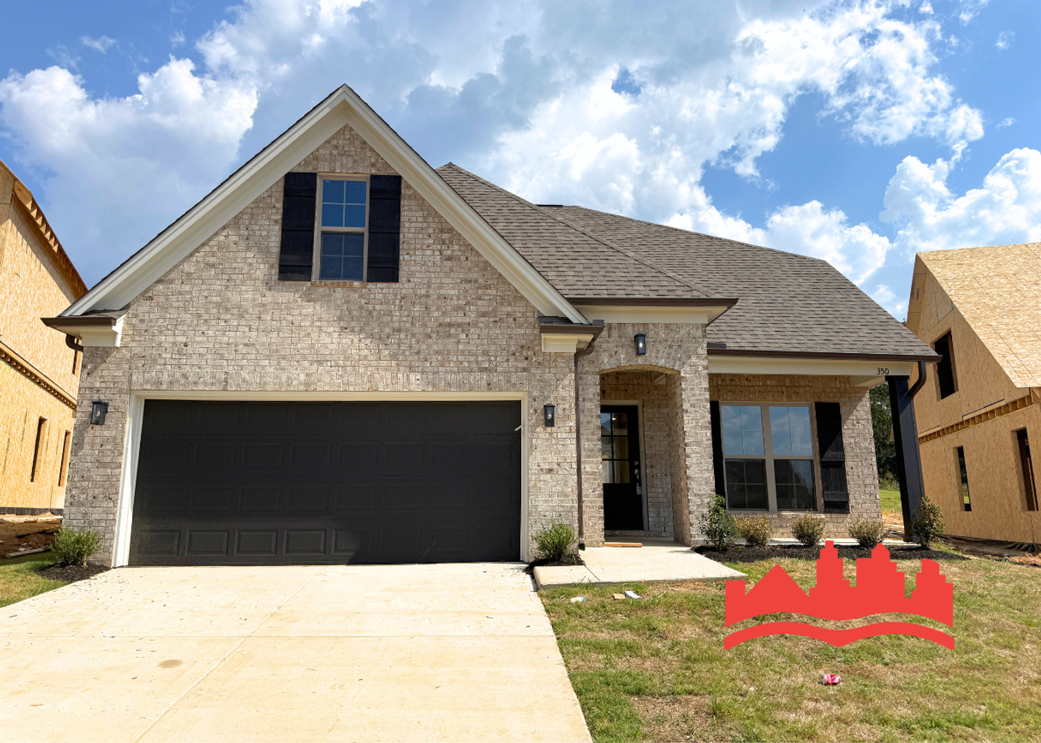 Oakland House: 350 Maple St