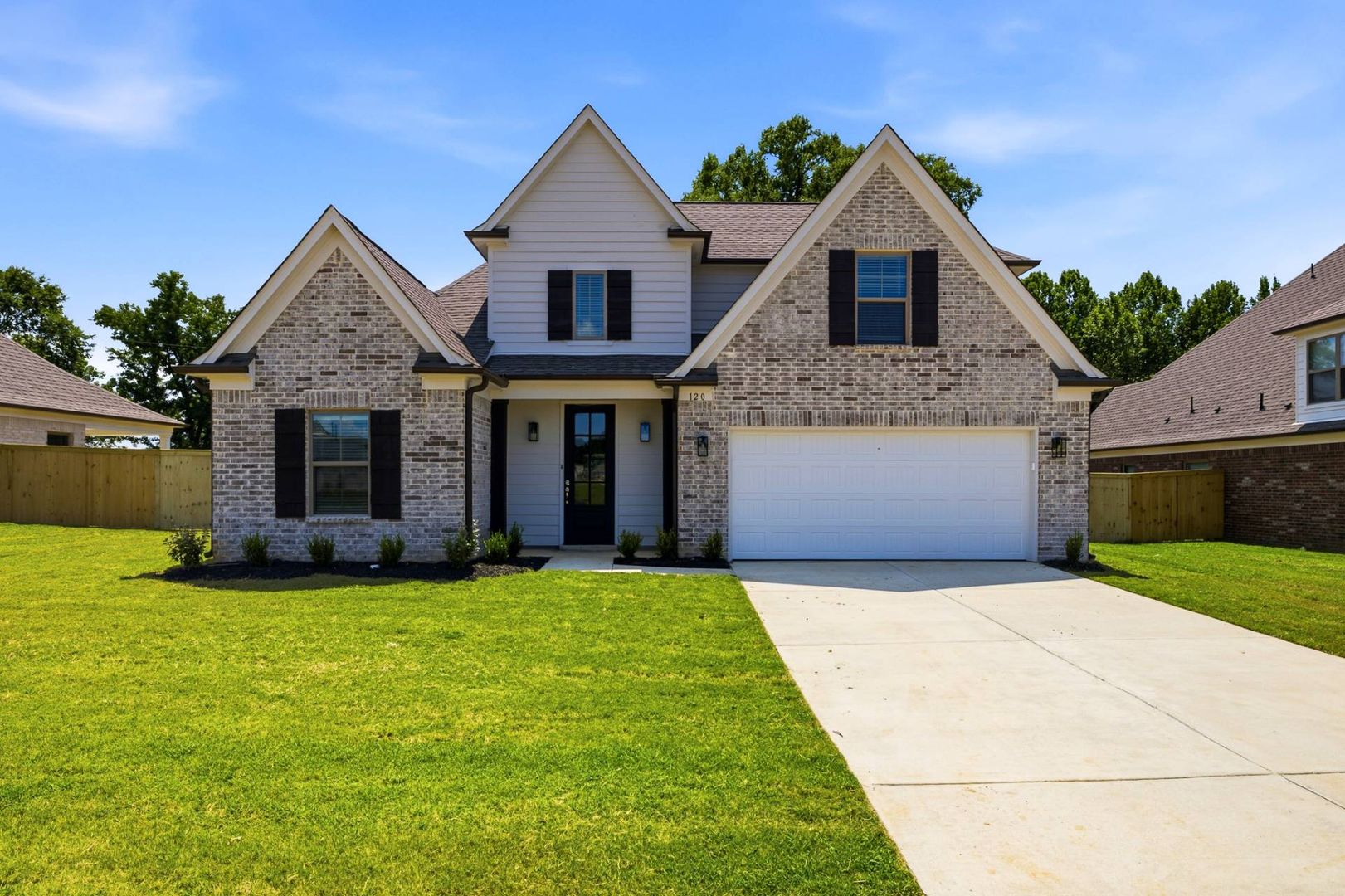 Oakland House: 120 Mebane Valley Cv
