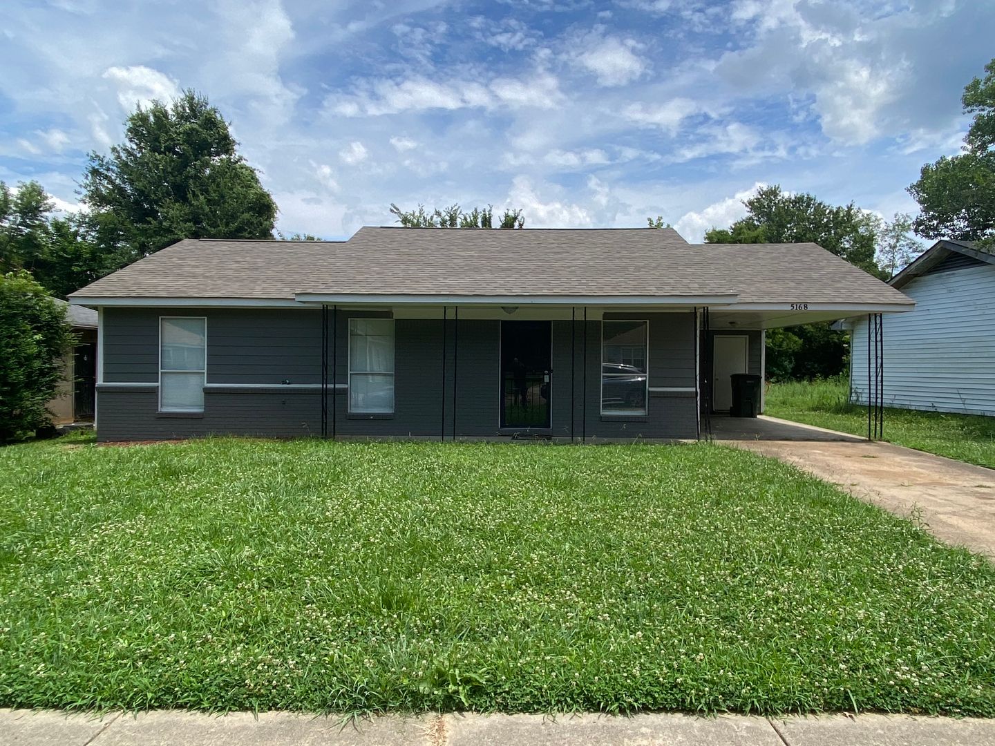 Memphis House: 5168 Corkwood Dr