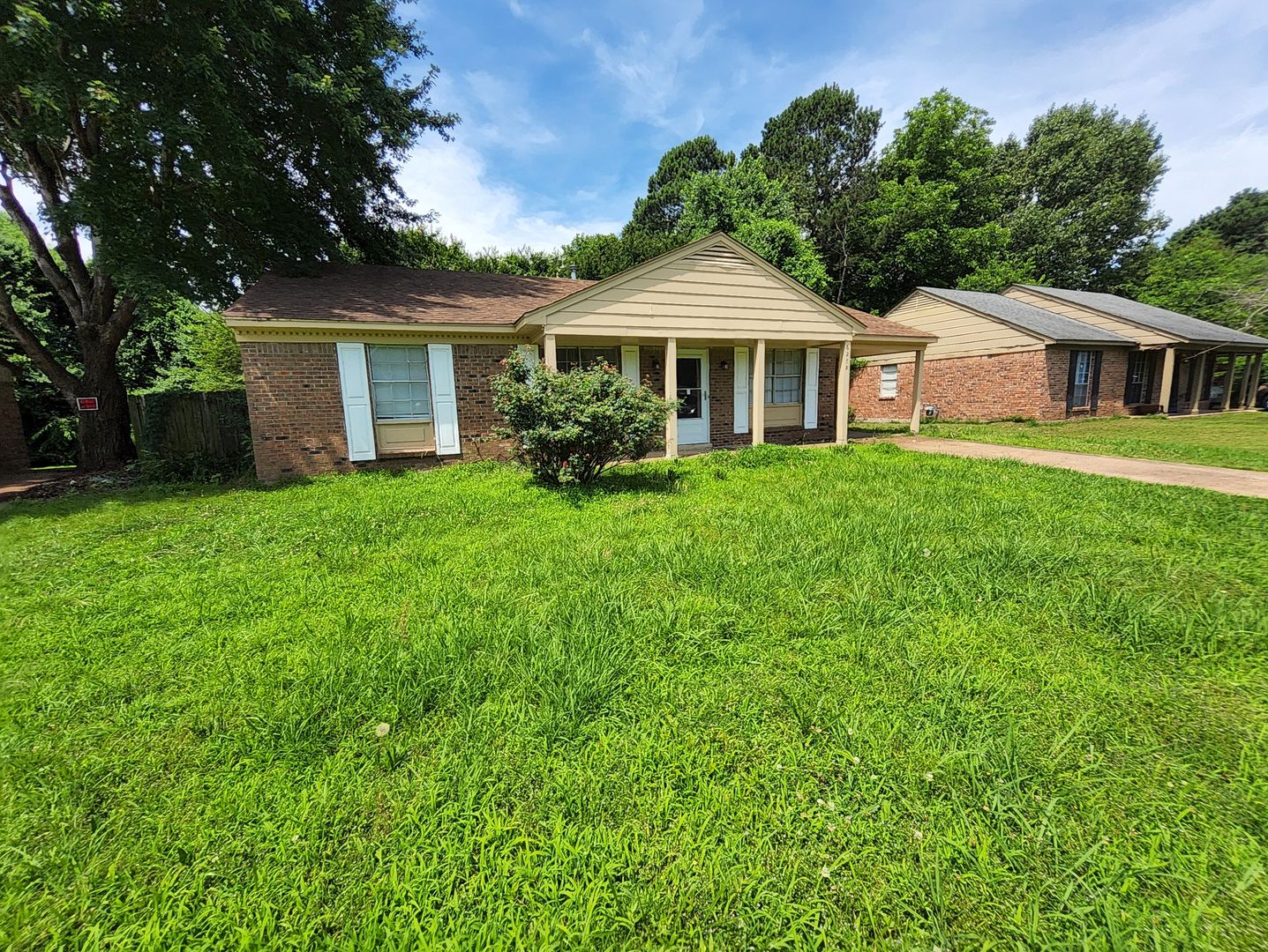 Horn Lake House: 6273 Tulane Rd