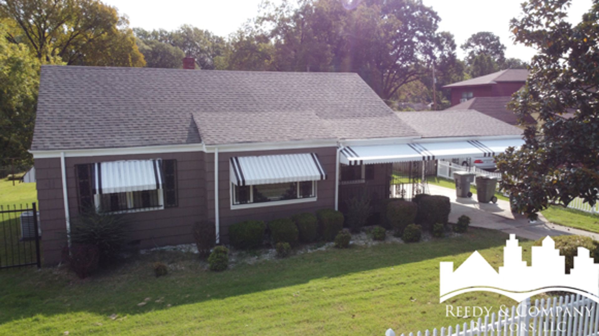 Memphis House: 1446 Alamo St