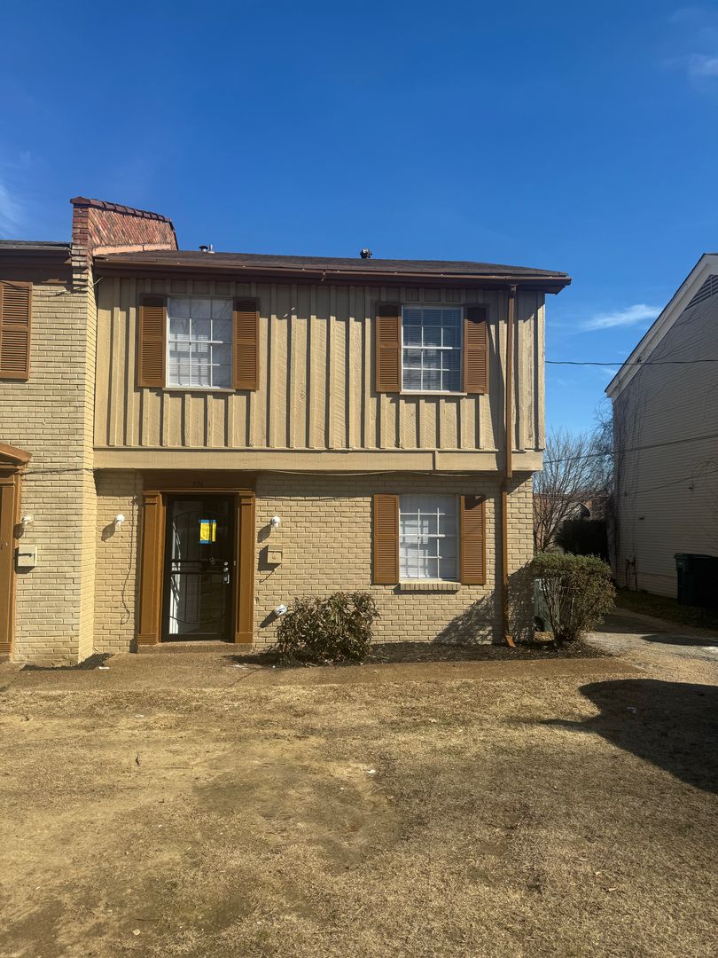 Memphis Multiplex: 996 University St