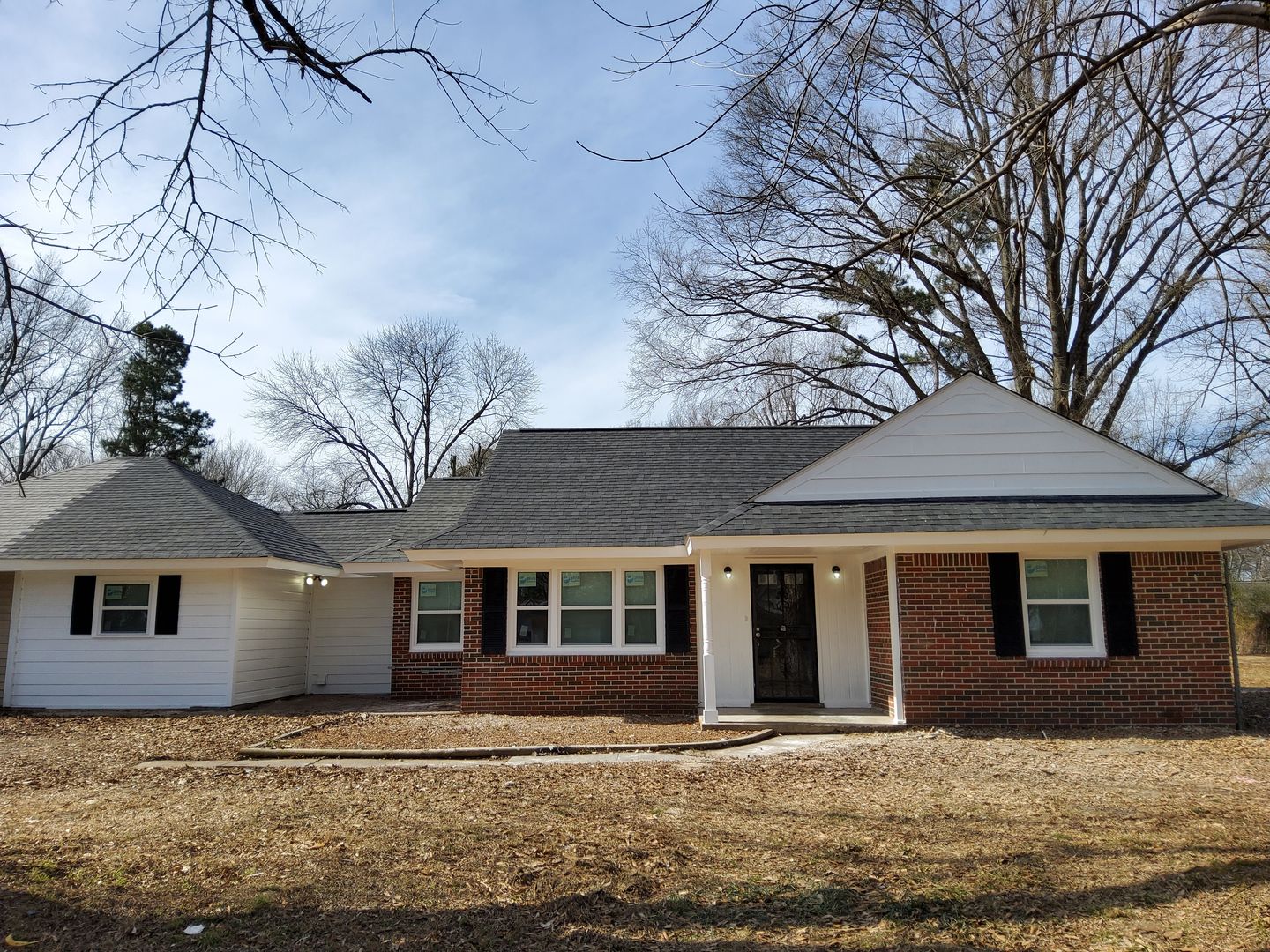 Millington House: 7729 Mahoney Rd