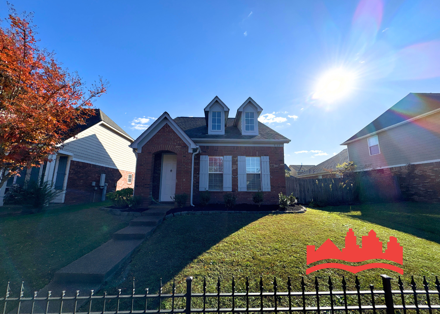 Cordova House: 9133 Chimneyrock Blvd