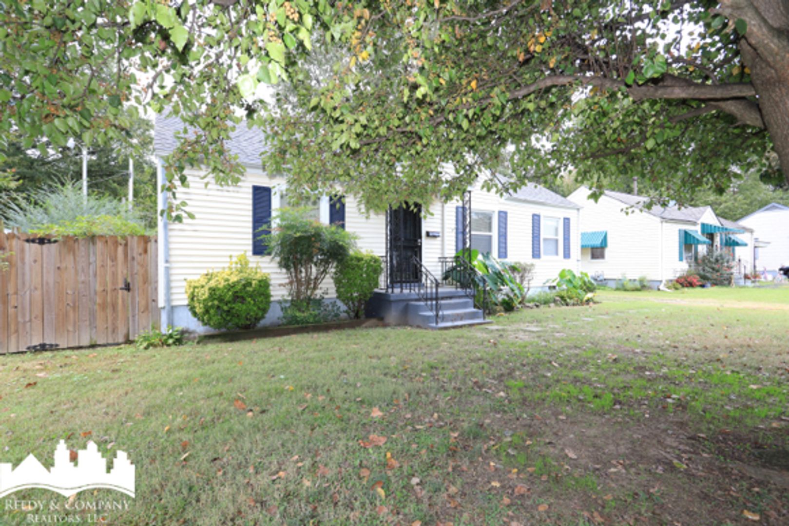 Memphis House: 965 Dillworth St