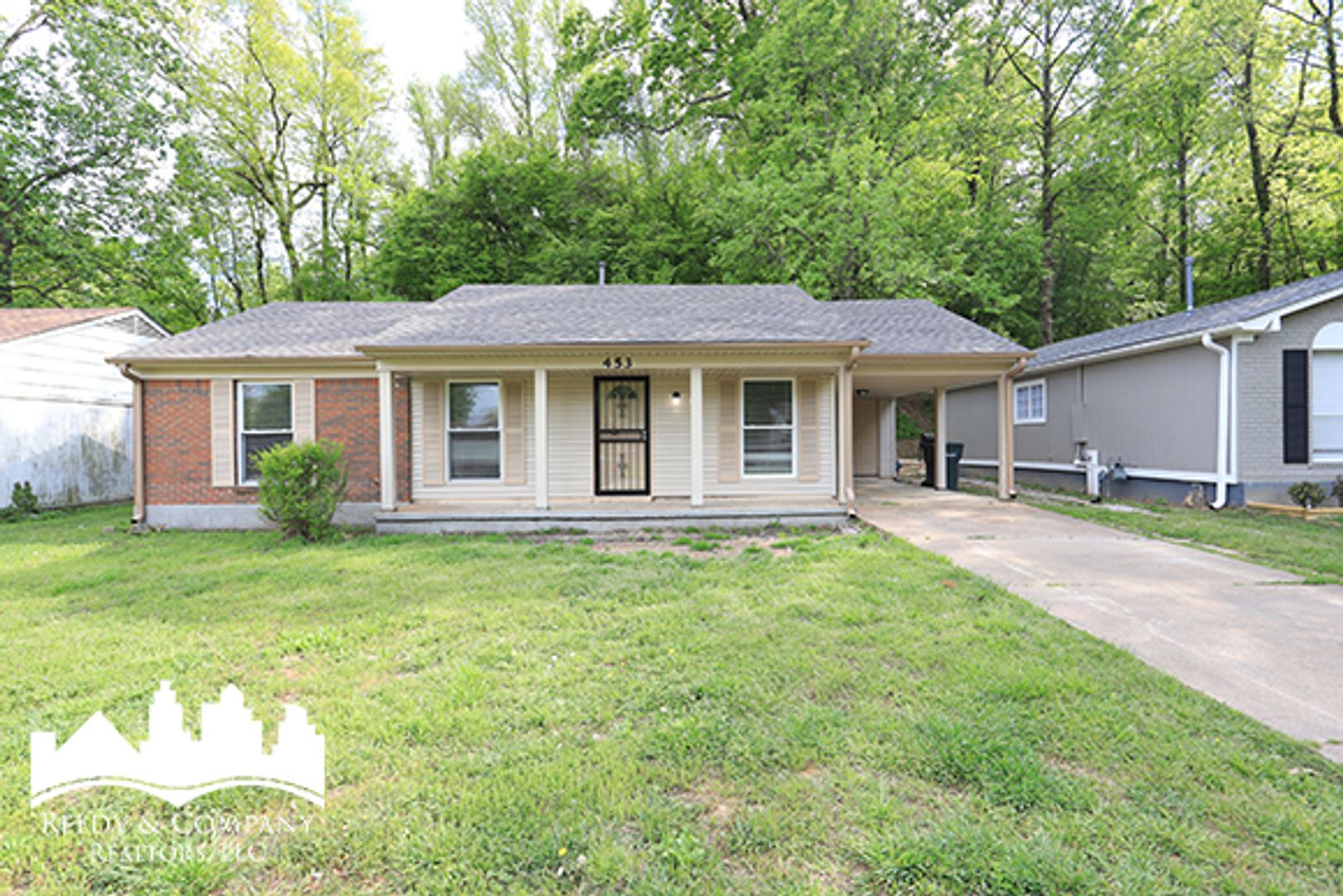Memphis House: 453 Fox Valley Dr