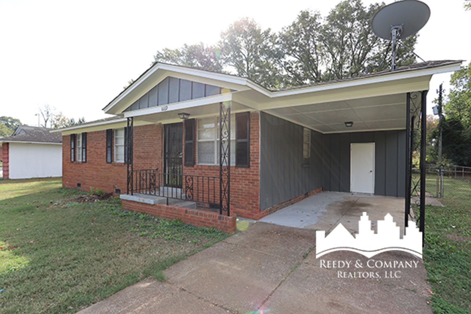 Memphis House: 1669 Hester Rd