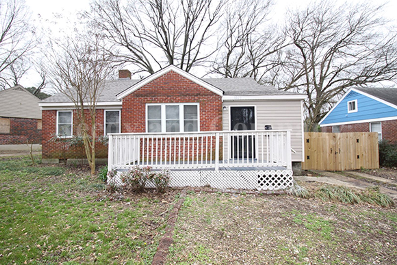 Memphis House: 1023 Waring Rd