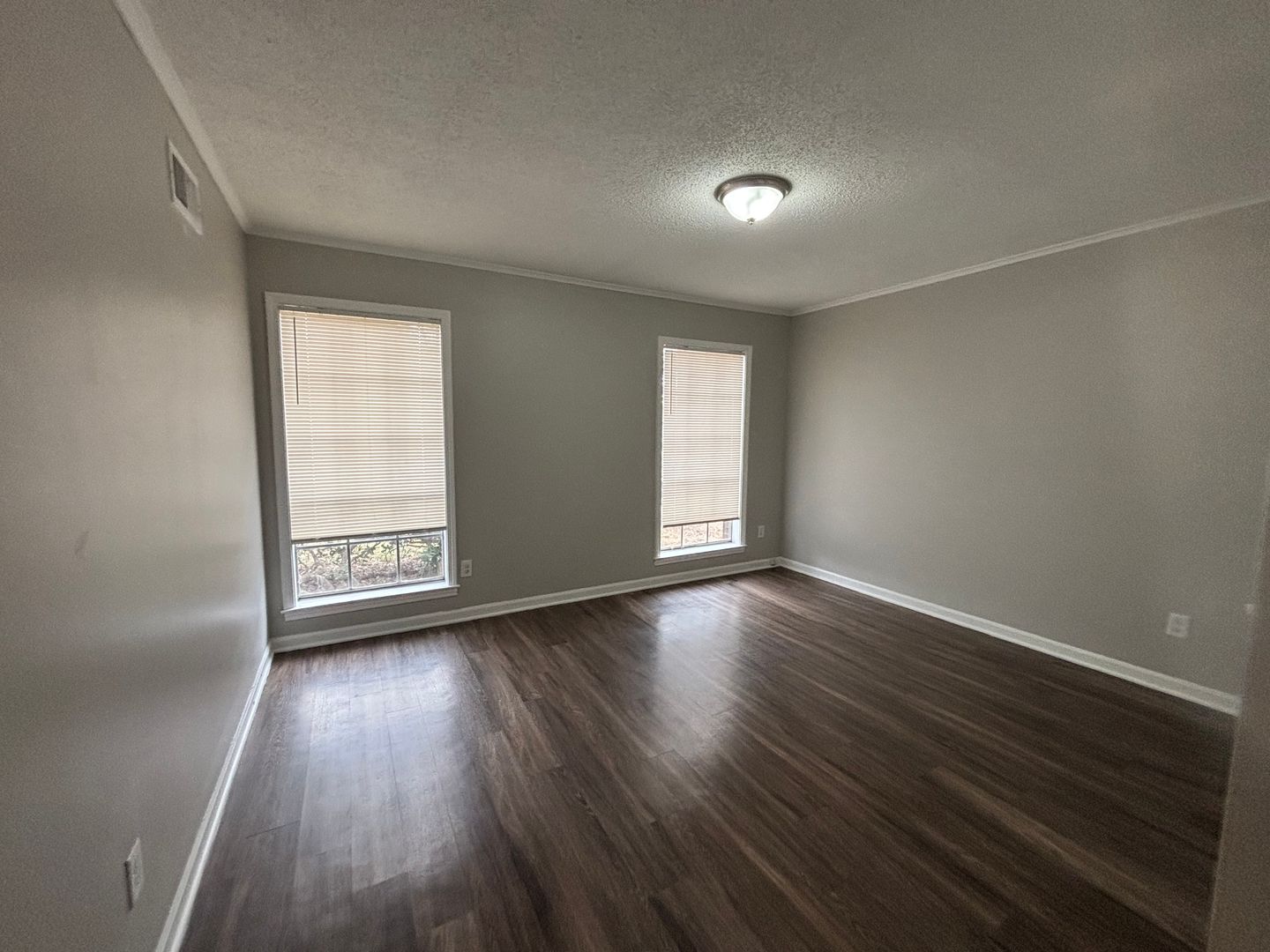 Memphis House: 1468 Mullins Station Rd