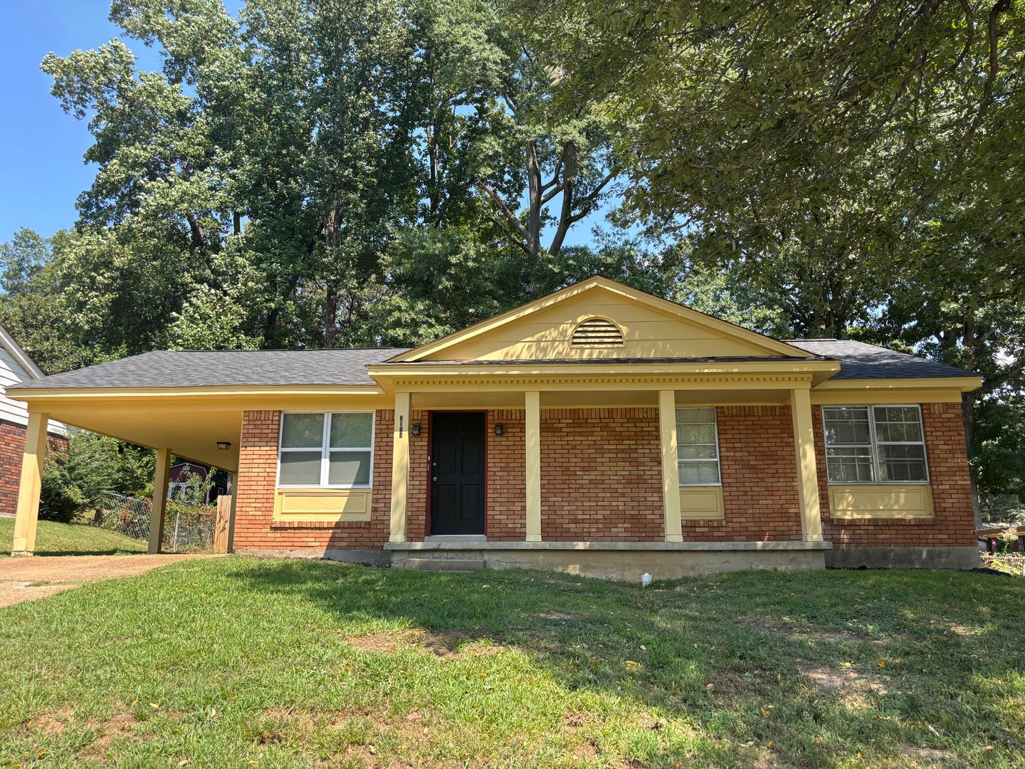 Memphis House: 3154 Branch St