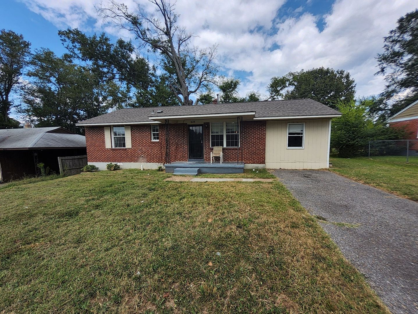 Memphis House: 4628 Windward Dr