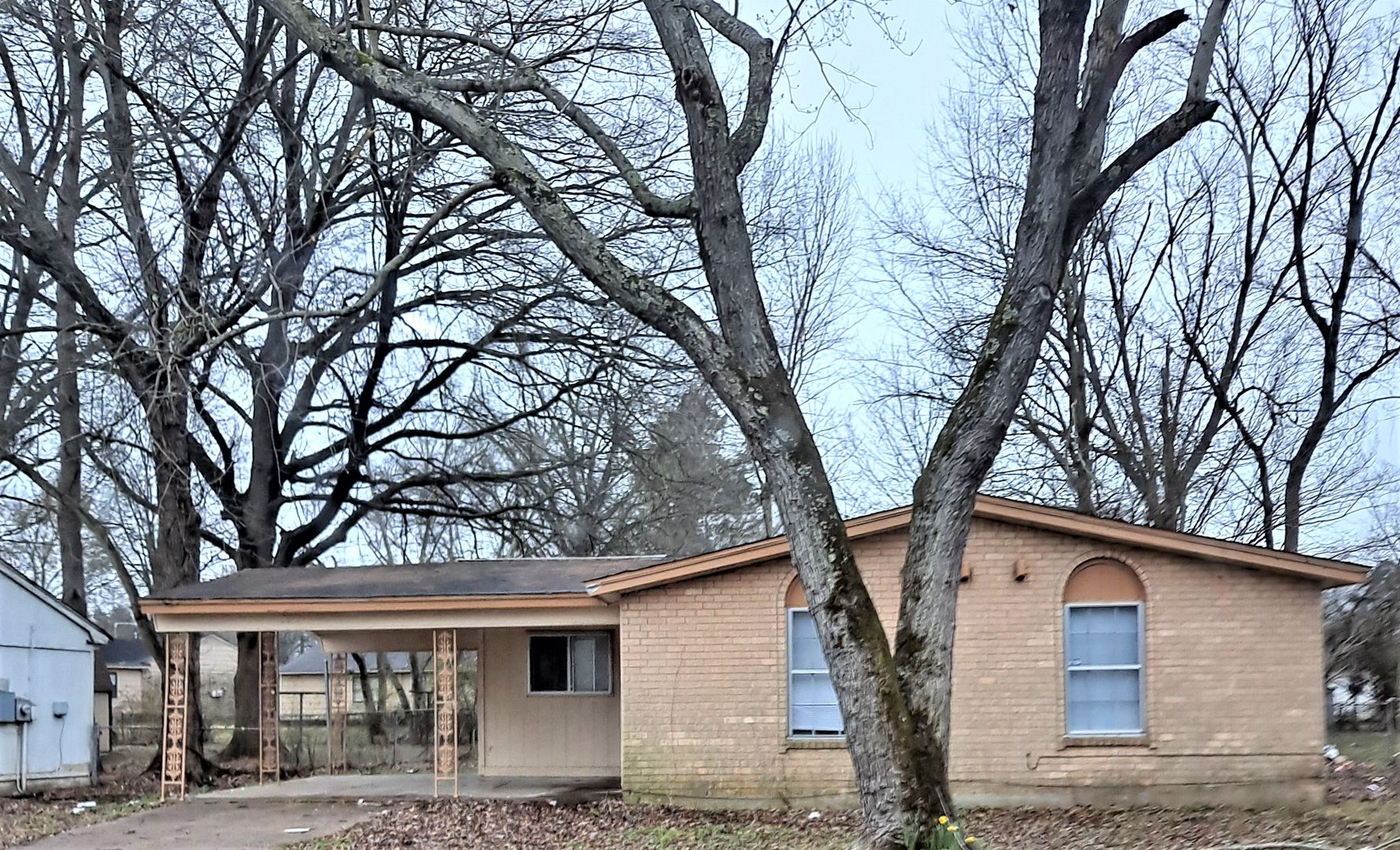 Memphis House: 3911 Ajanders Dr