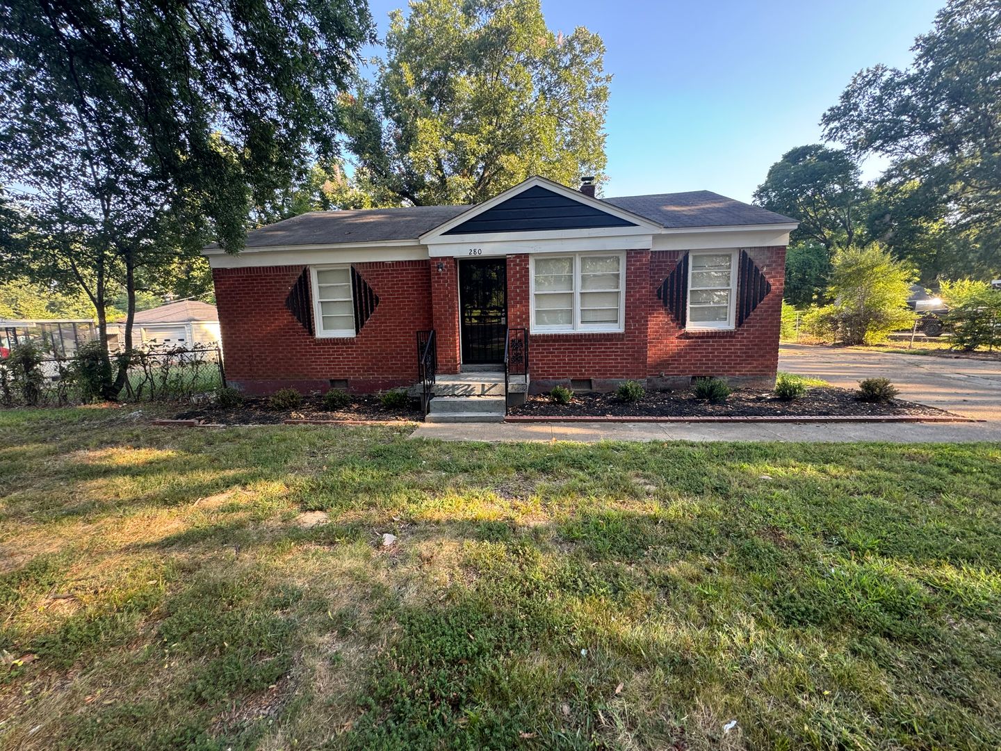 Memphis House: 280 Ivan Rd