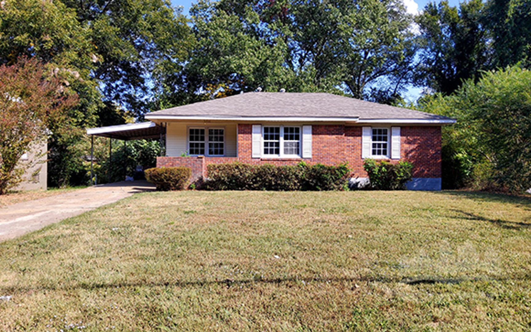 Memphis House: 3808 Windcrest Rd