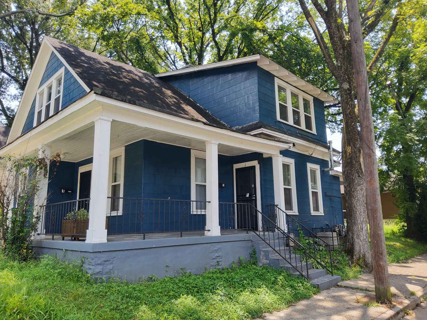 Memphis Apartment: 925 S Cox St