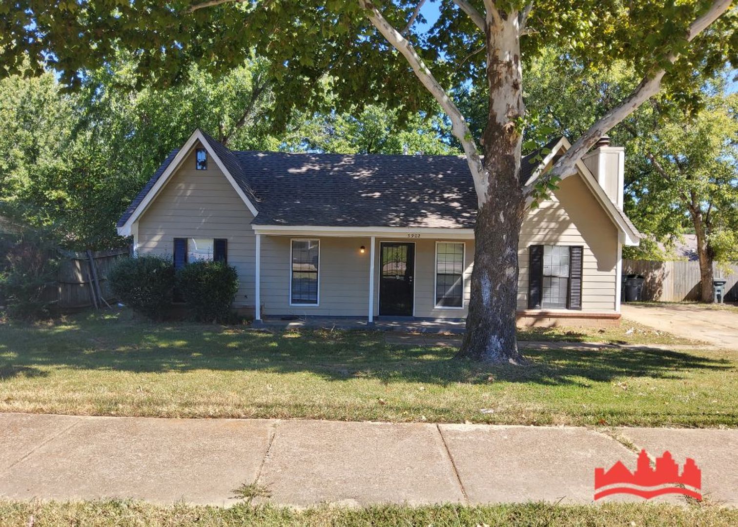 Memphis House: 3902 Ross Rd