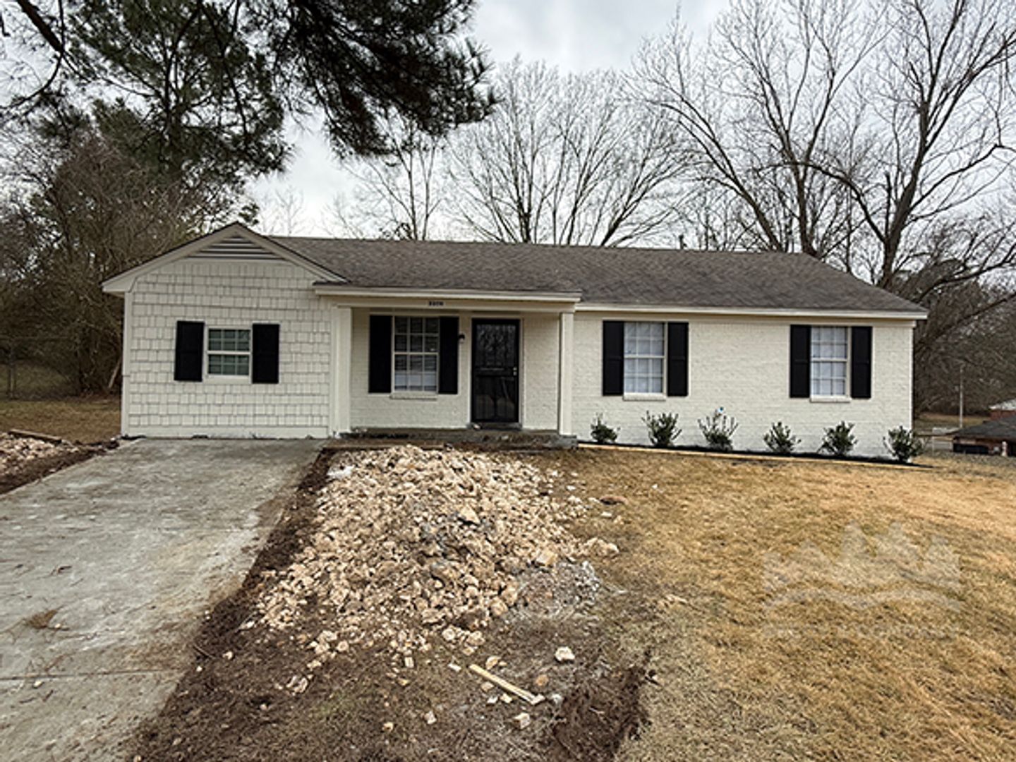 Memphis House: 3359 Spring Water Cv