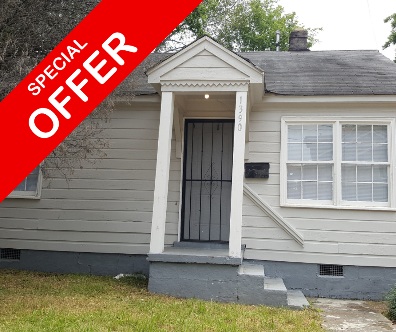 Memphis House: 1390 Grand St