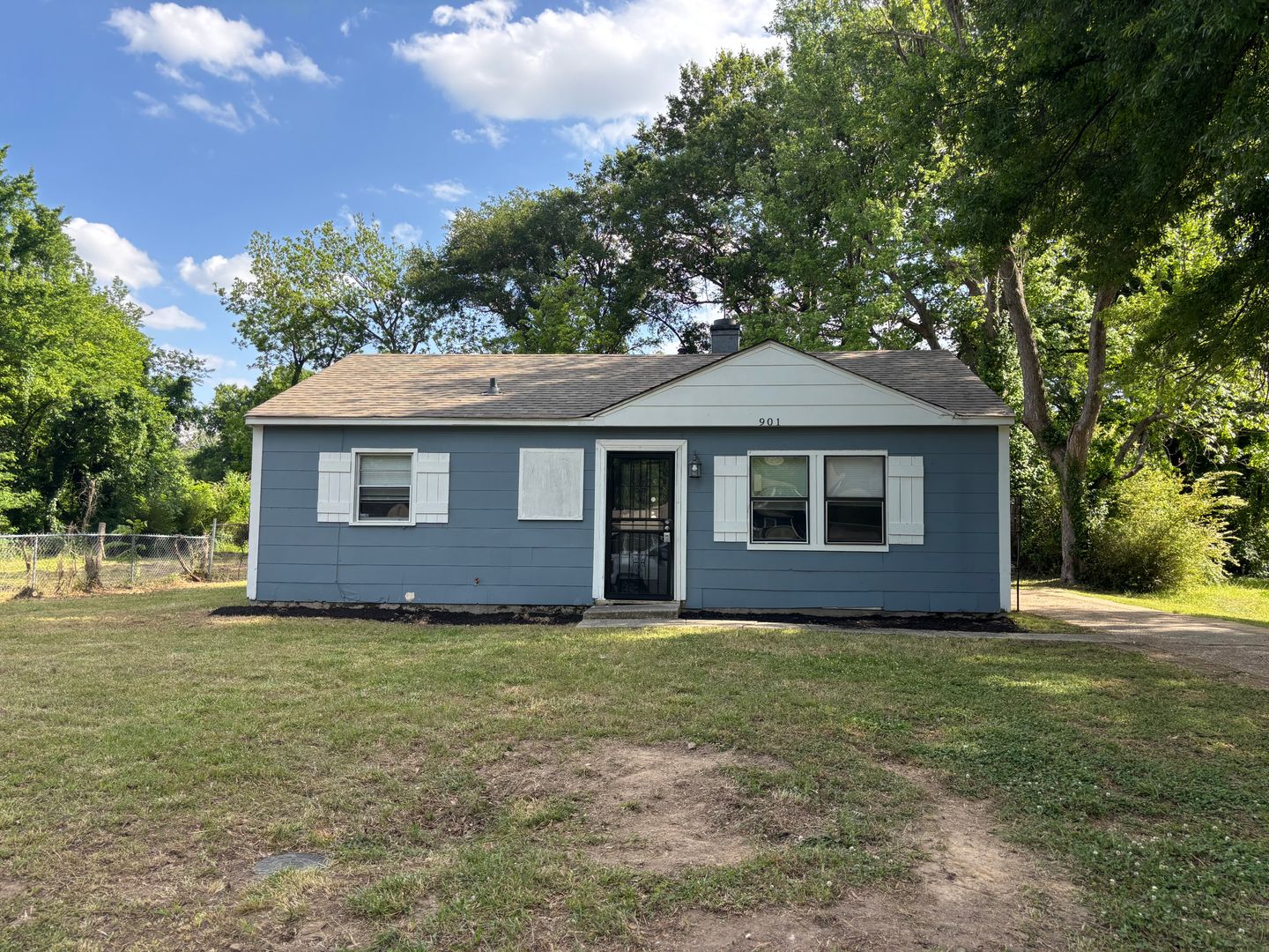 Memphis House: 901 Restbrook Ave