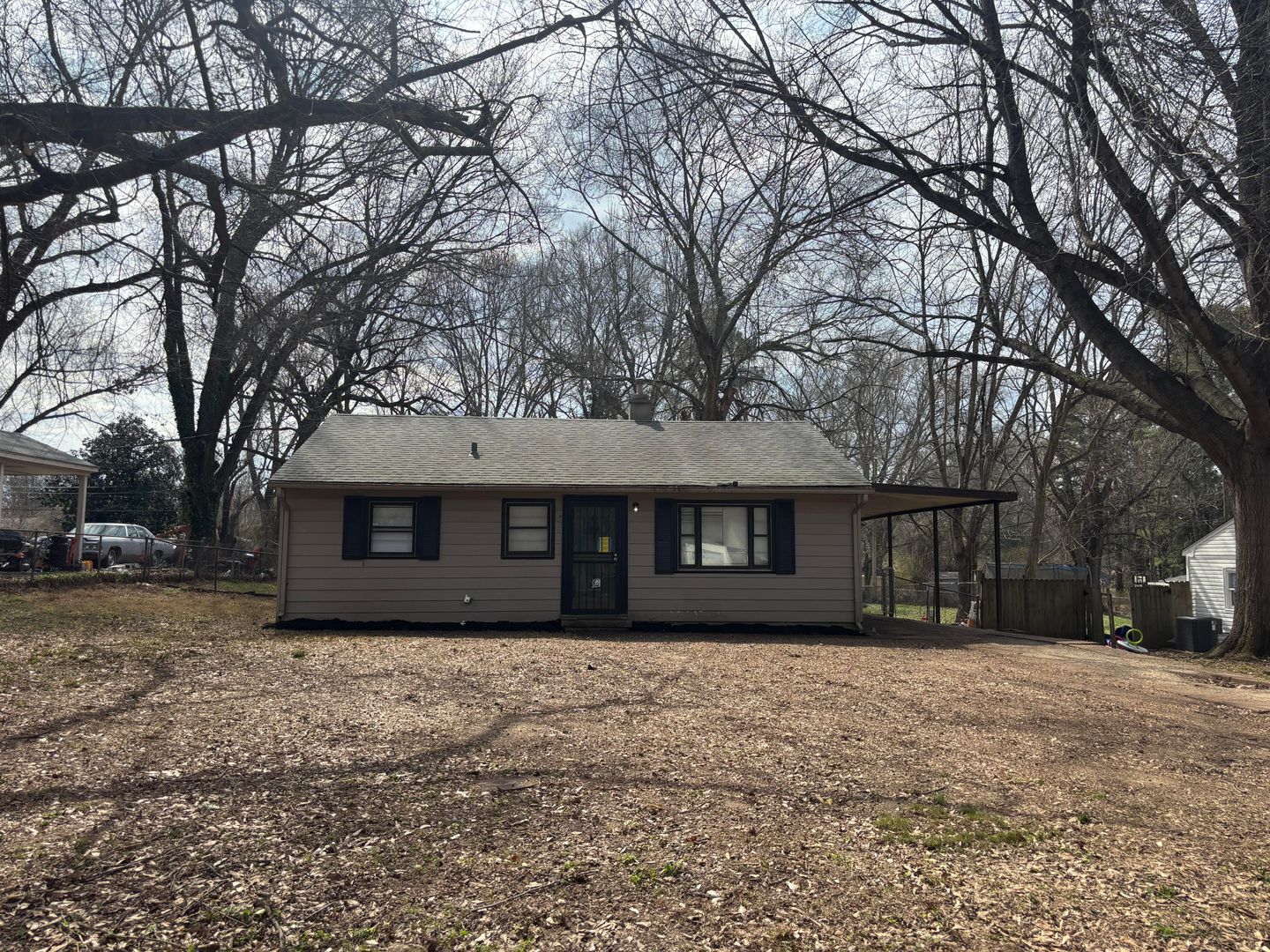 Memphis House: 837 Carrolton Rd