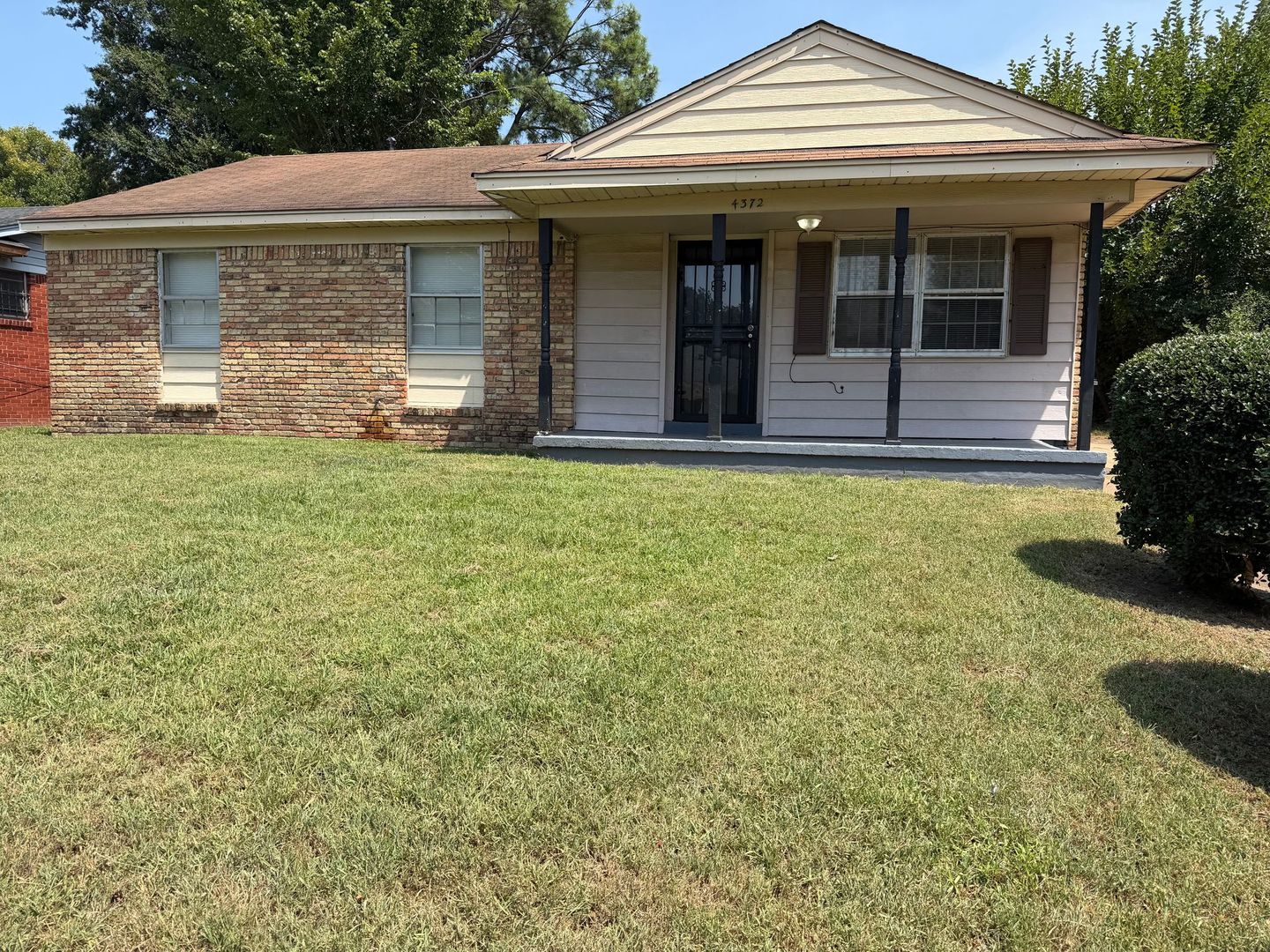 Memphis House: 4372 Deerland St