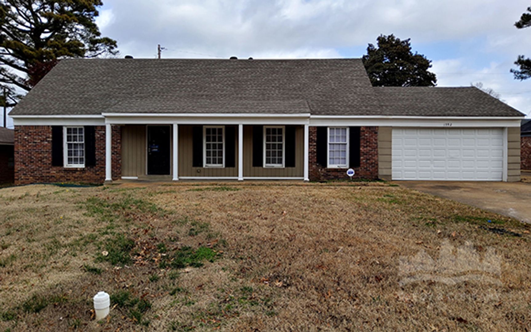 Memphis House: 1392 Singing Trees Dr