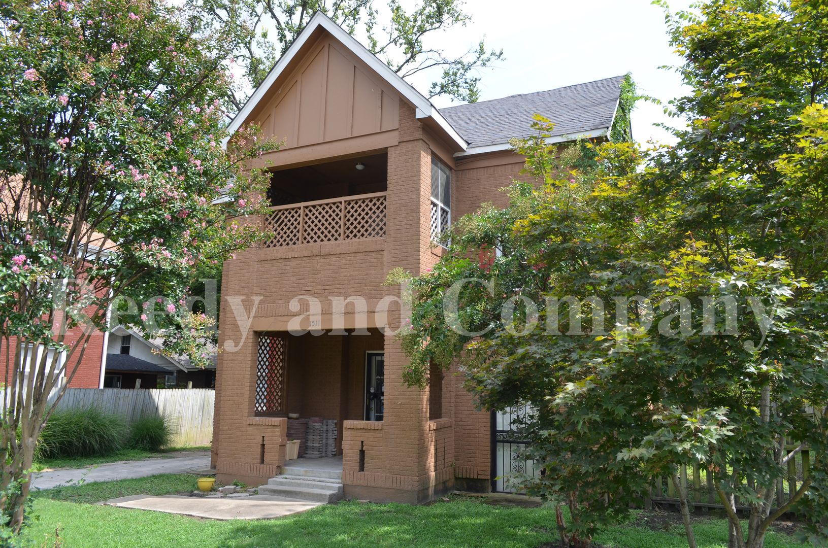 Memphis Apartment: 1511 Jackson Ave