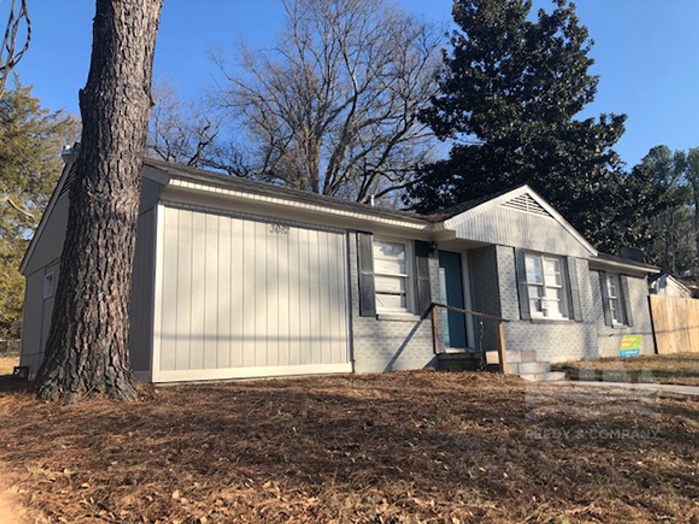 Memphis House: 3082 Overton Crossing St