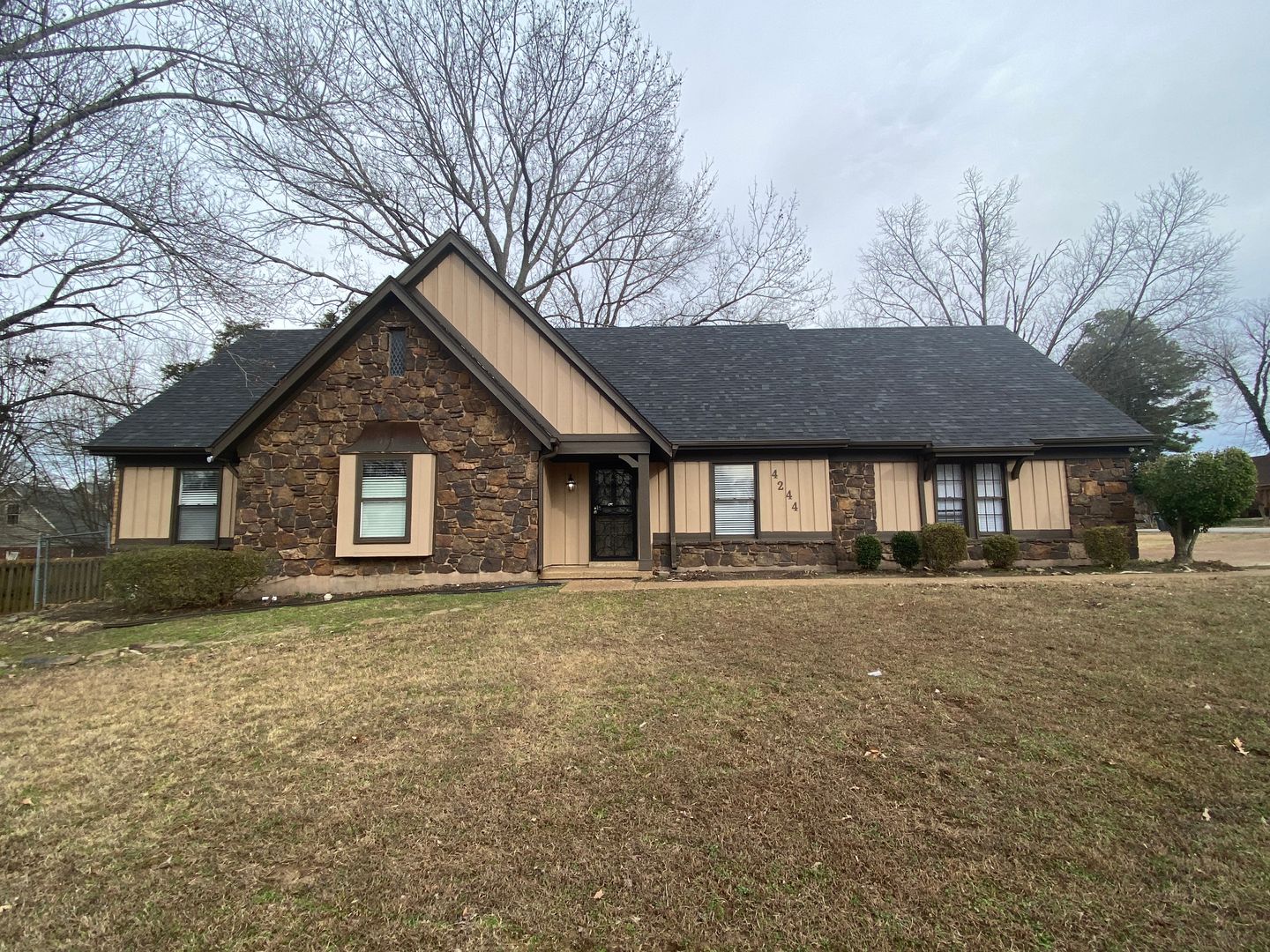 Memphis House: 4244 Chesapeake Way