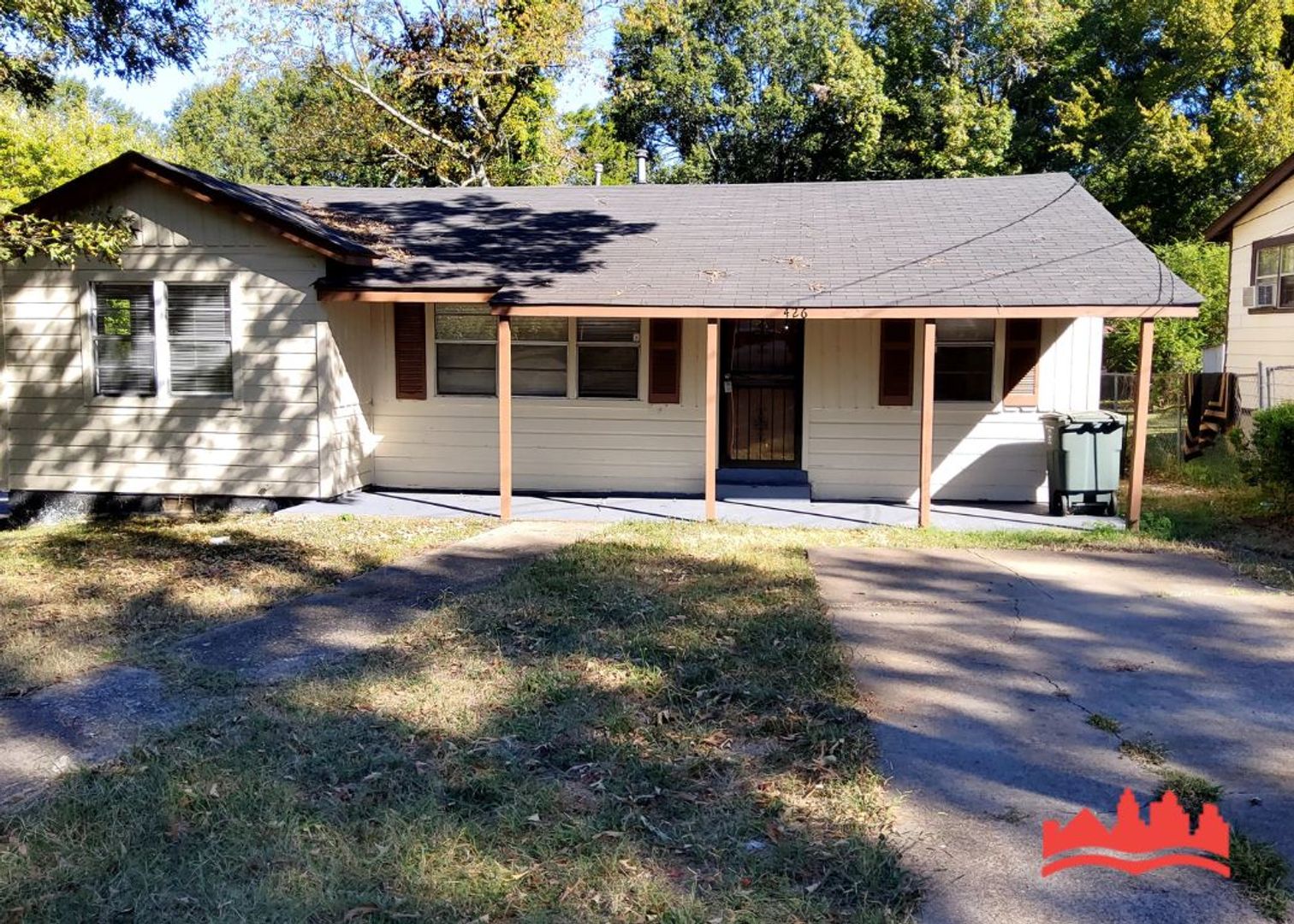 Memphis House: 426 Delta Rd