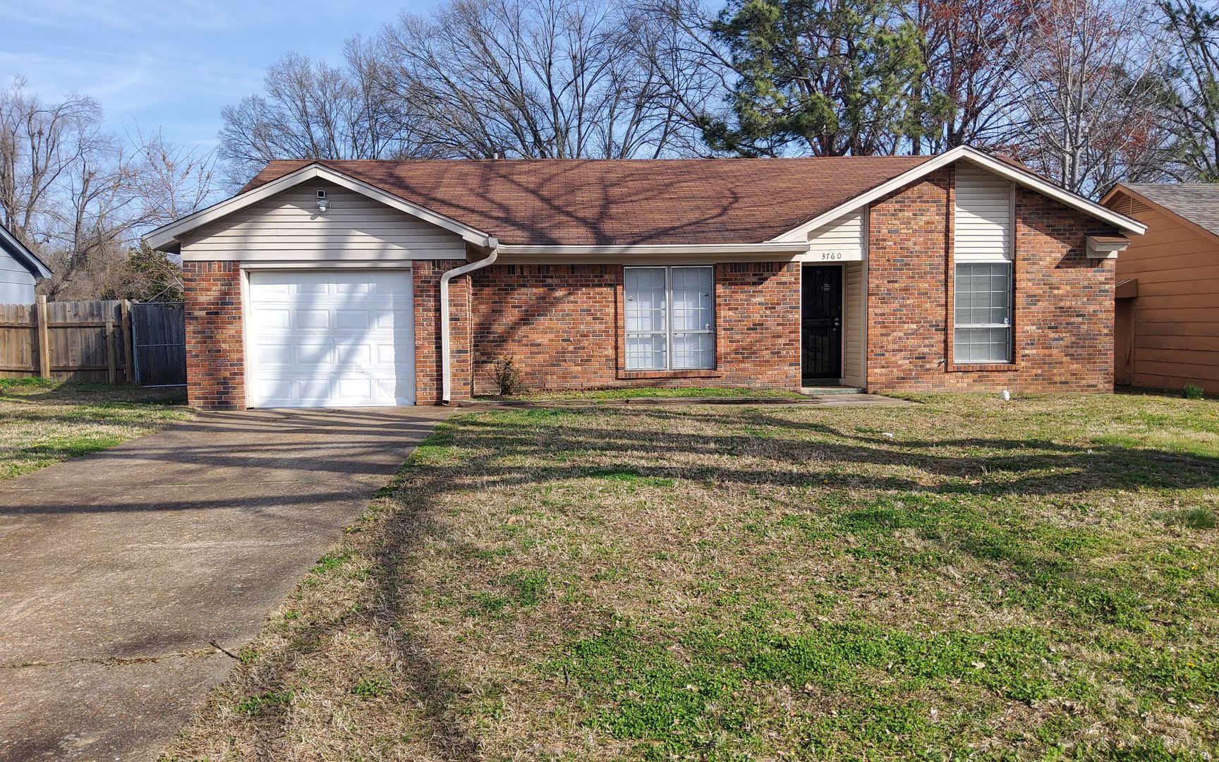 Memphis House: 3760 Saint Elmo Ave
