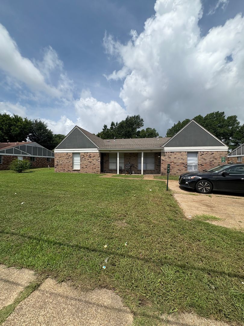 Memphis Multiplex: 1841 S Perkins Rd
