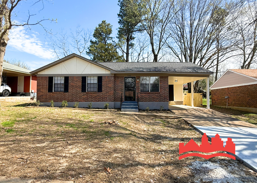 ONE MONTH FREE! Welcome to 5286 Broken Oak Drive! – photo 1