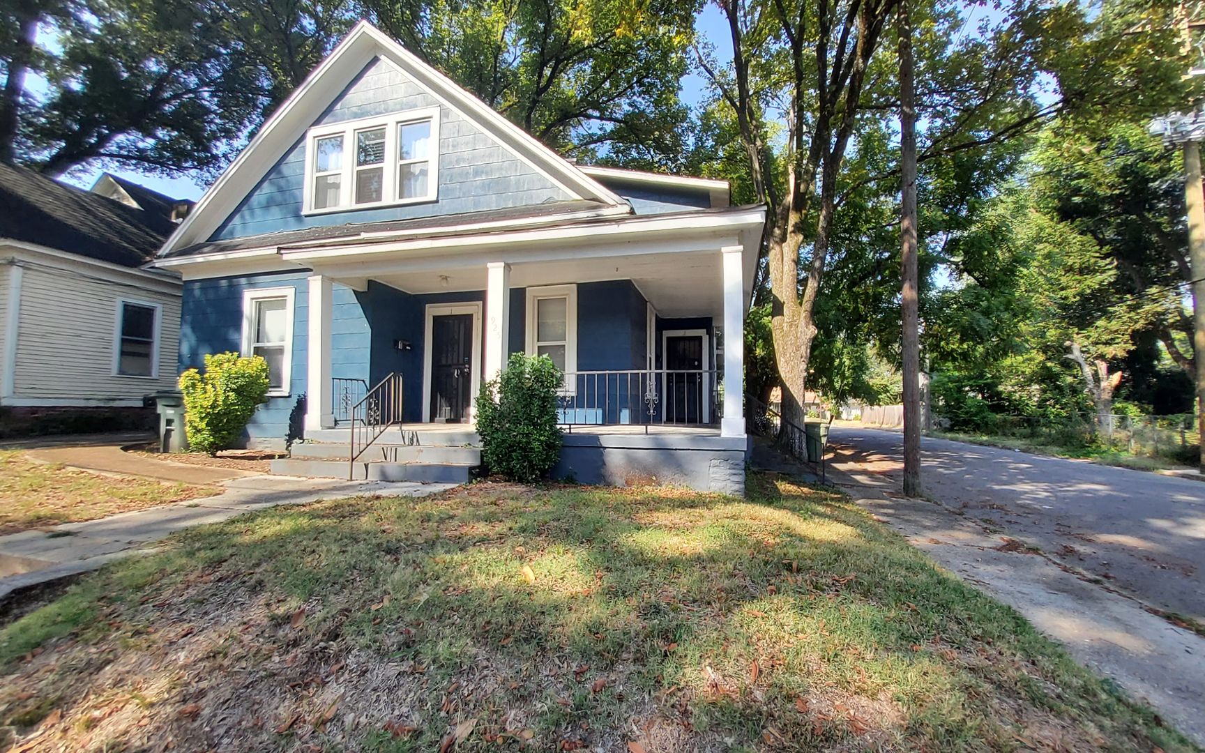 Memphis Multiplex: 925 S Cox St