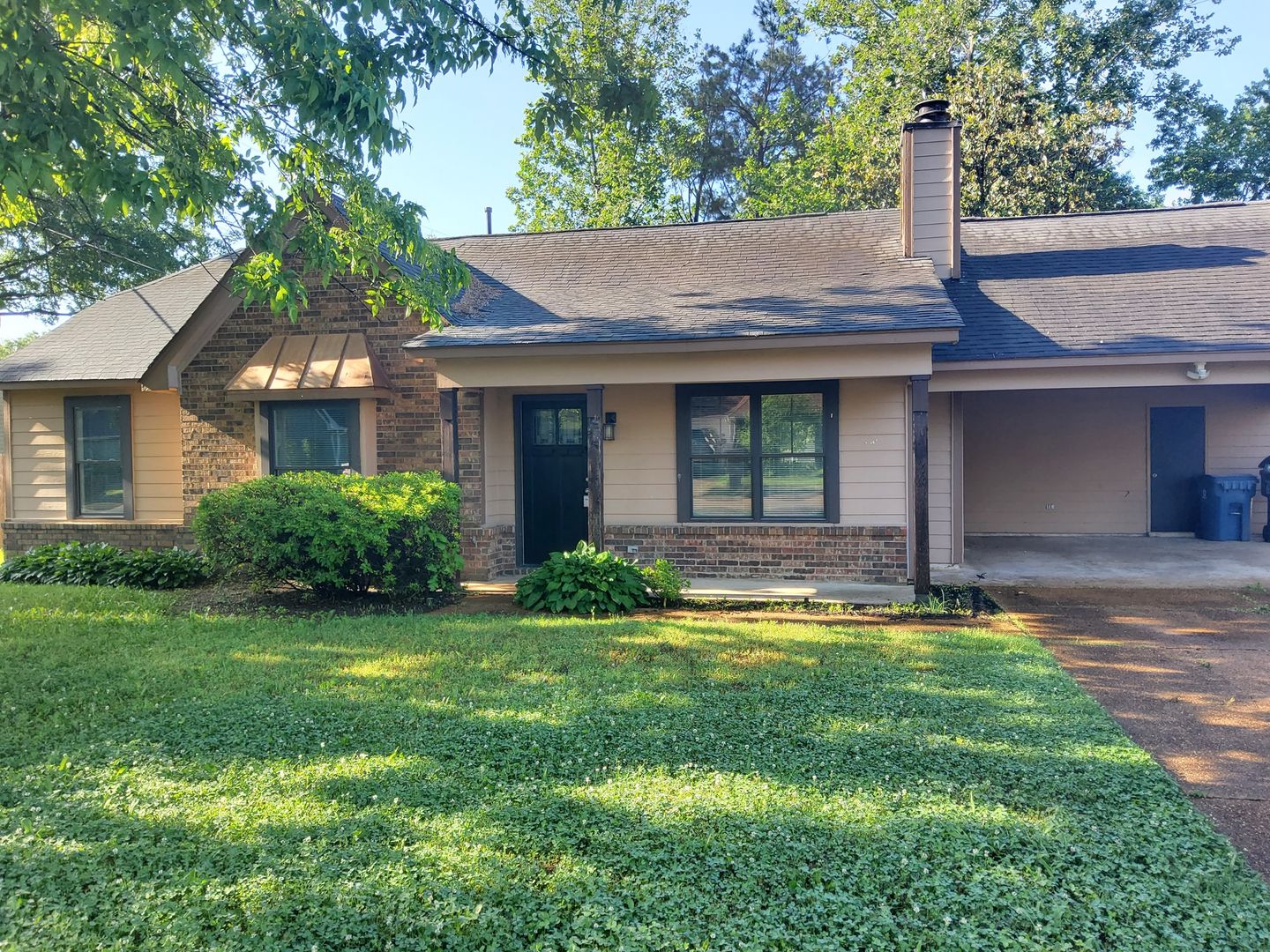 Memphis House: 7643 Ivy Hollow Dr