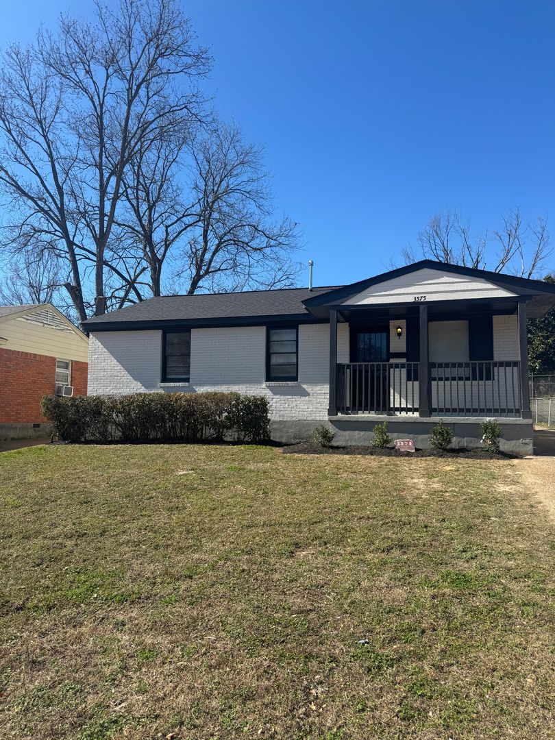 Memphis House: 3575 Millard Rd