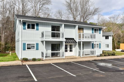 Newly Renovated, Affordable apartments near downtown Spartanburg! – photo 1