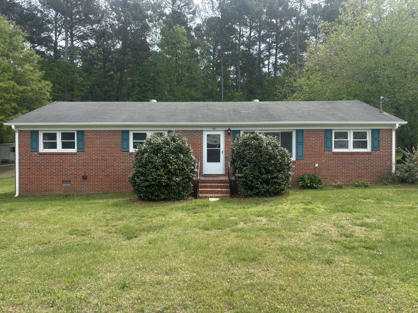 Spartanburg House: 303 Marconi Drive
