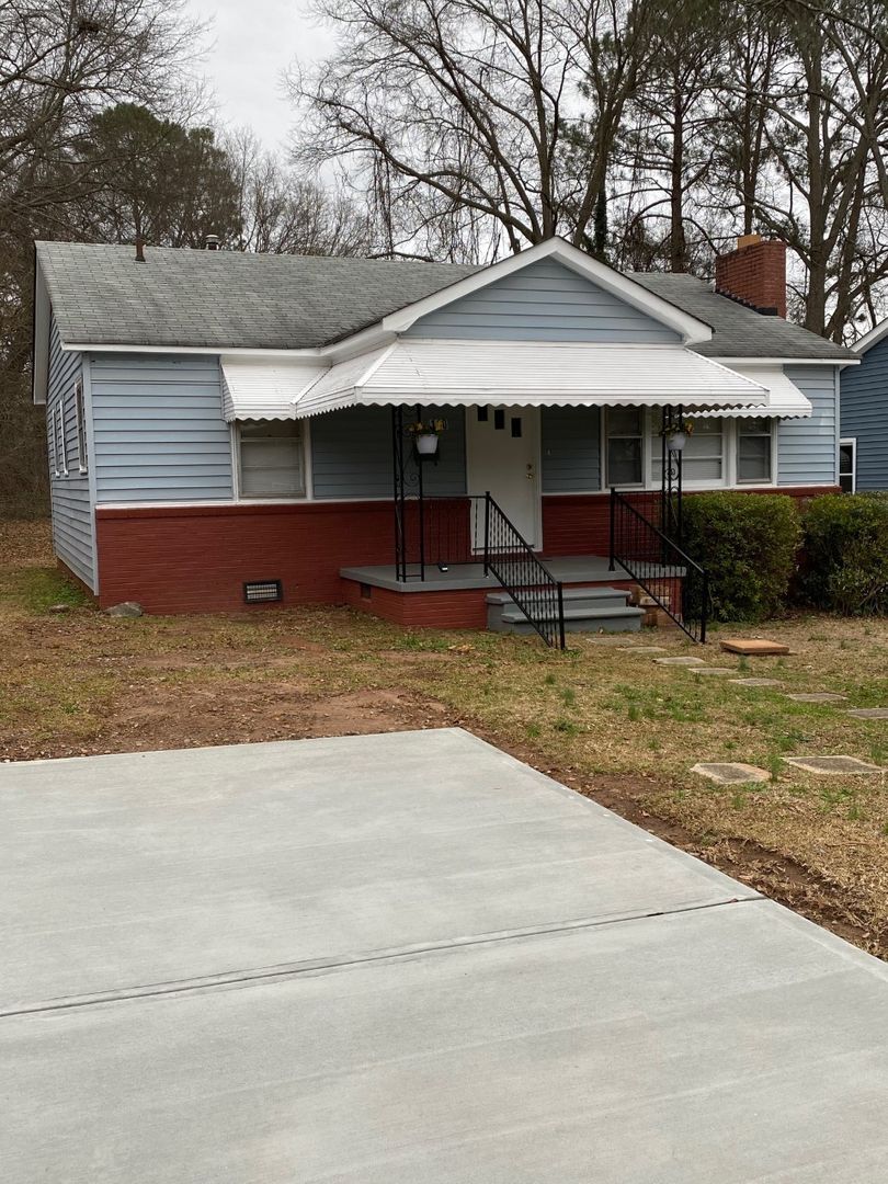 Spartanburg House: 110 High Street